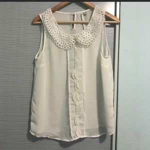 Peter Pan sleeveless chiffon top